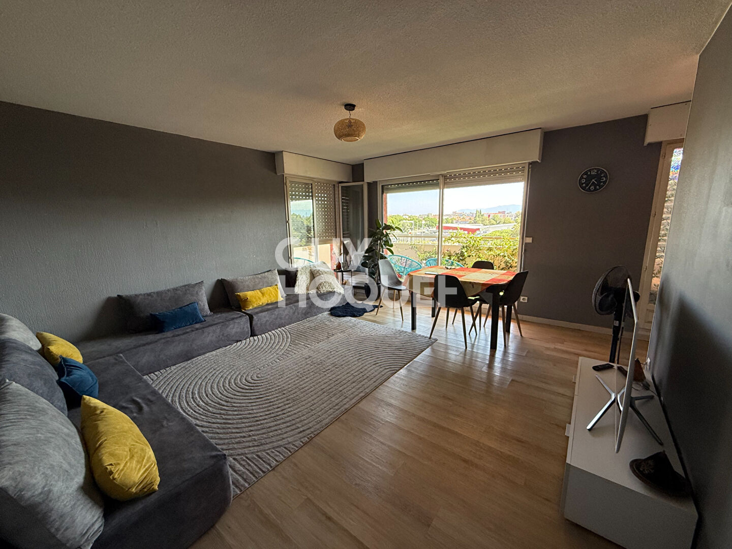 EXCLUSIVITE POUR INVESTISSEUR - A vendre à Perpignan (66000) MOYEN VERNET Appartement F3 Loué avec terrasse cave et parking