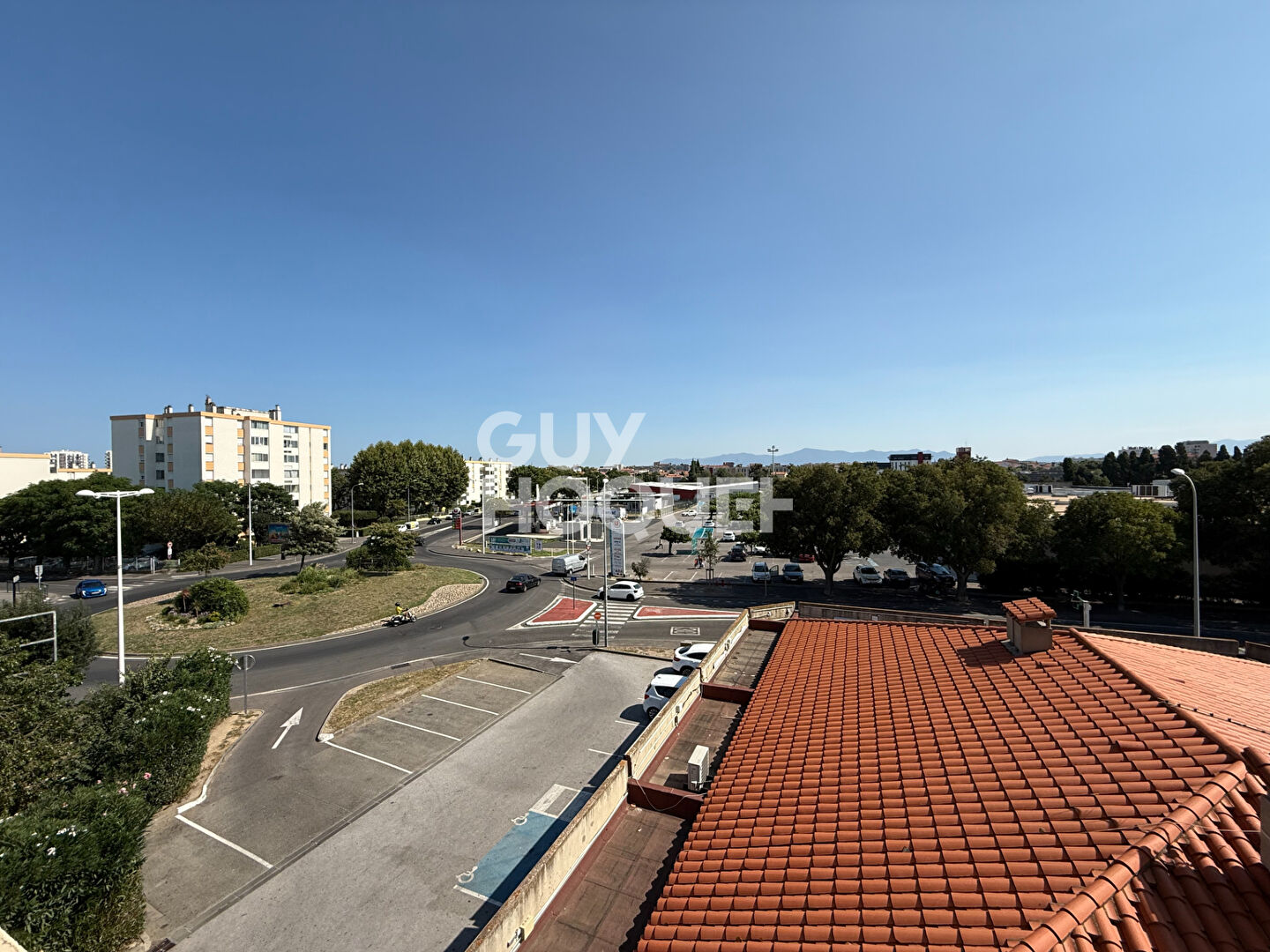 EXCLUSIVITE POUR INVESTISSEUR - A vendre à Perpignan (66000) MOYEN VERNET Appartement F3 Loué avec terrasse cave et parking