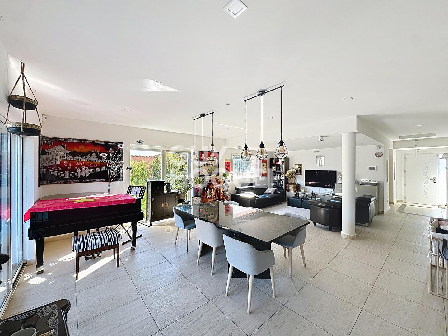 EXCLUSIVITE : Maison de 225m² à vendre à Saint Laurent de la Salanque (66250)