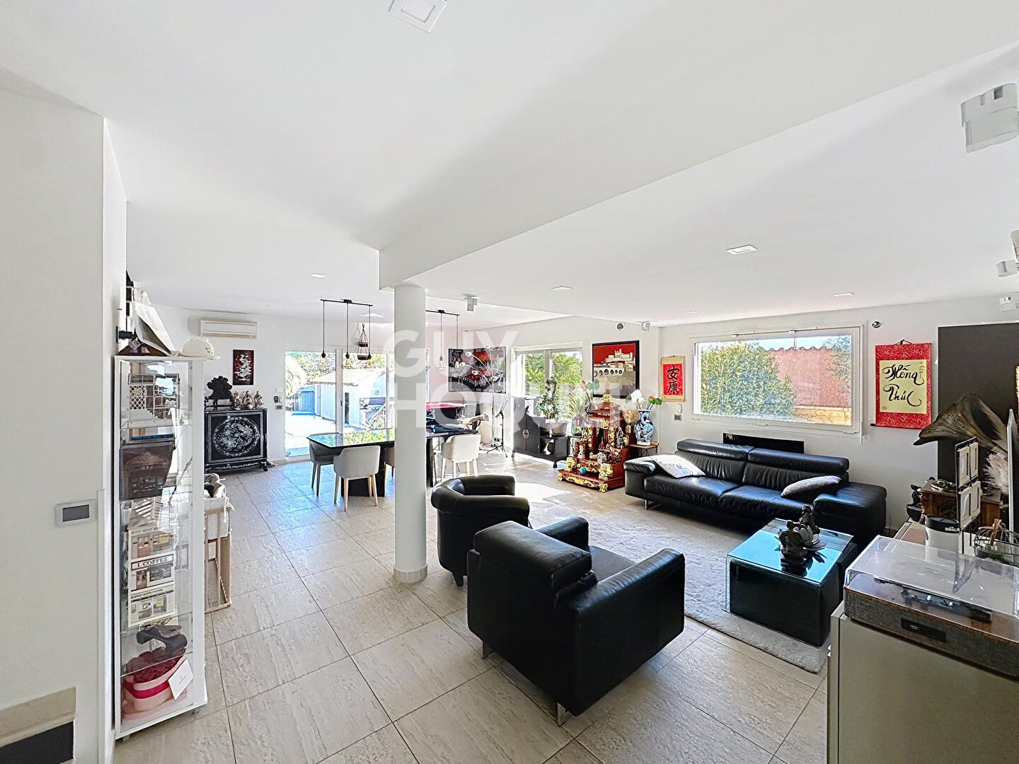 EXCLUSIVITE : Maison de 225m² à vendre à Saint Laurent de la Salanque (66250)