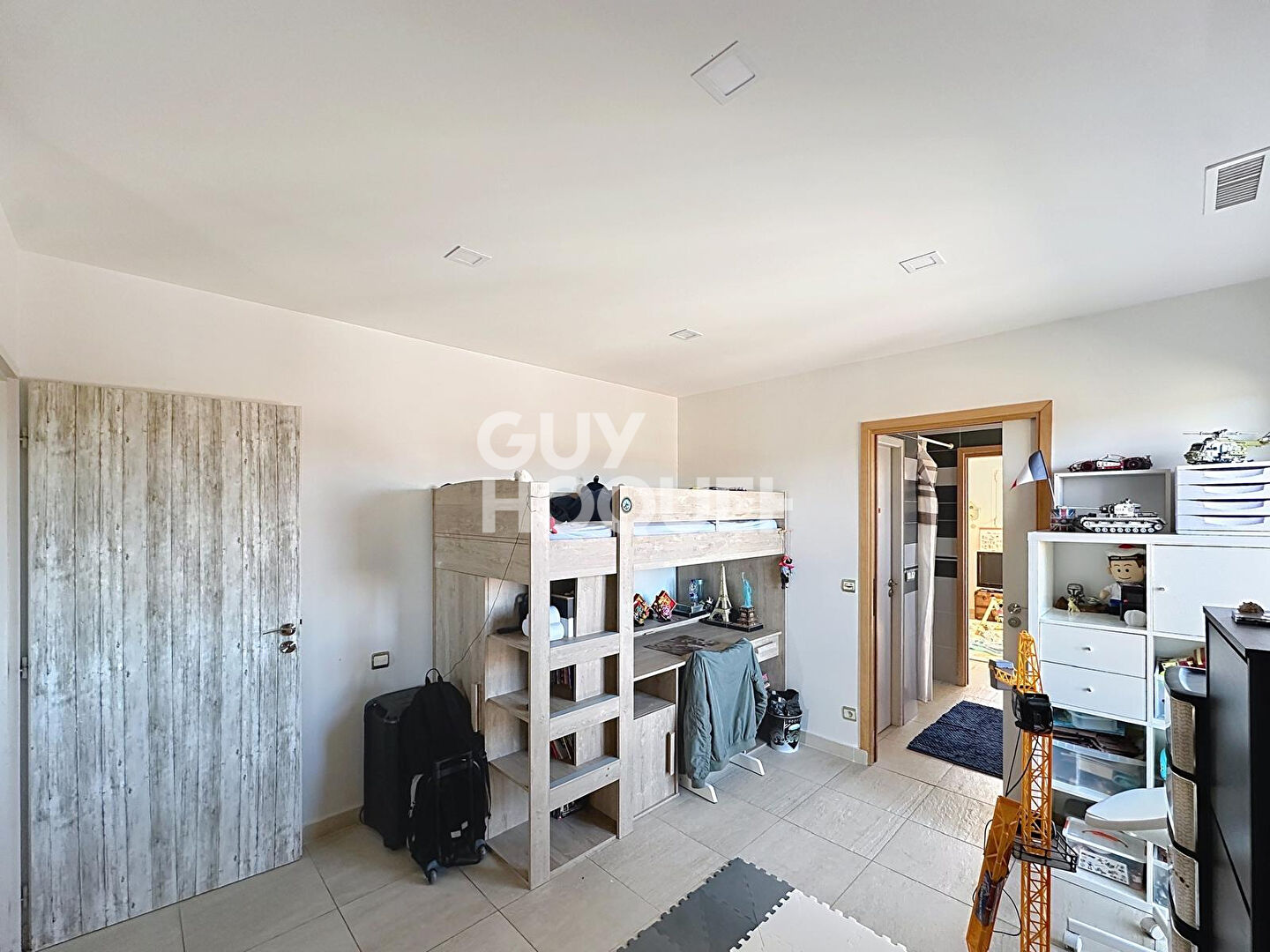 EXCLUSIVITE : Maison de 225m² à vendre à Saint Laurent de la Salanque (66250)