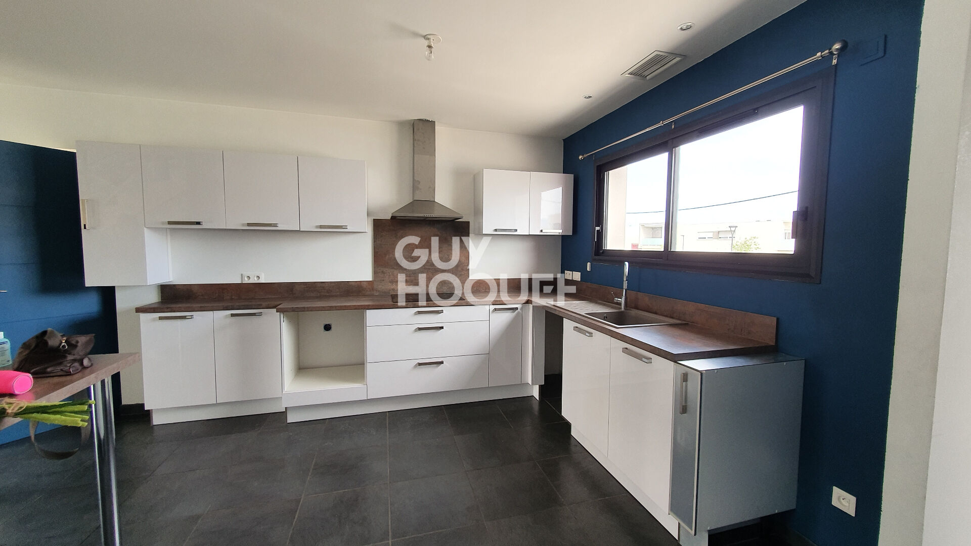 LOCATION d'une maison F4 (92 m²) à VILLENEUVE DE LA RAHO