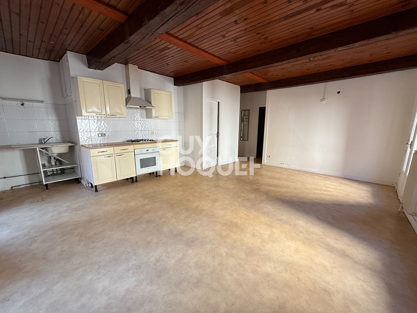 EXCLUSIVITE - SPECIAL INVESTISSEURS - à vendre à Perpignan Appartement T2 47 m² PLACE DE BELGIQUE.