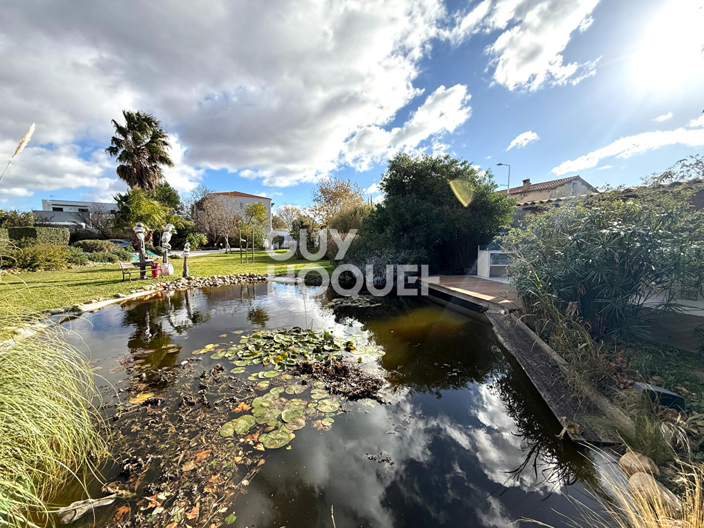 A vendre à LE SOLER (66270) : maison de plain pied,164 m² avec piscine.
