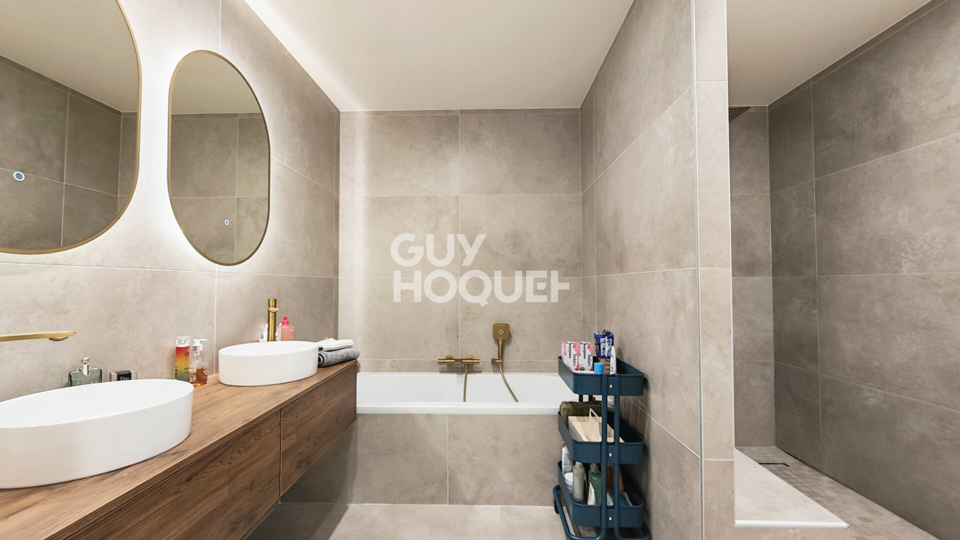 EXCLUSIVITE !! A vendre à PERPIGNAN (66000)Parc Ducup - Villa contemporaine, 227 m² - 4 suites - Piscine - Environnement calme et privilégié