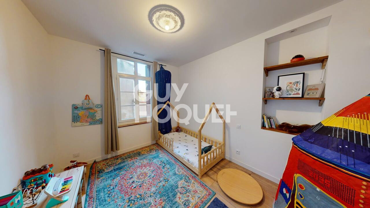 A vendre à PERPIGNAN (66000) Demeure bourgeoise 4 Faces et son Local Commercial