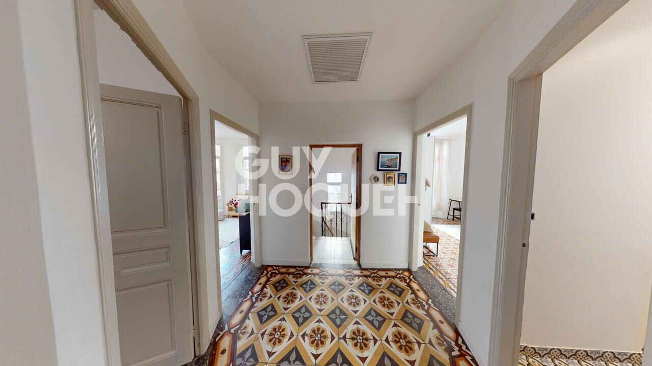 A vendre à PERPIGNAN (66000) Appartement, 5 pièces, 110 m² entièrement rénové.
