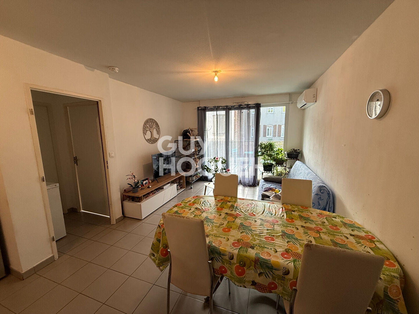 GARE Appartement F2 avec terrasse et parking