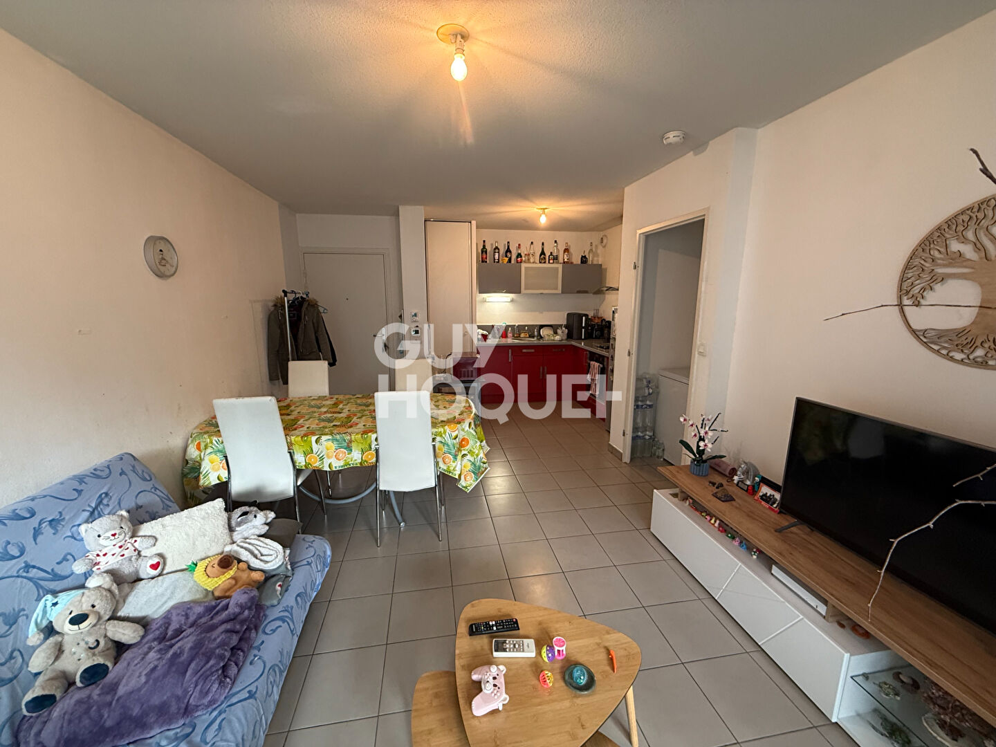 GARE Appartement F2 avec terrasse et parking