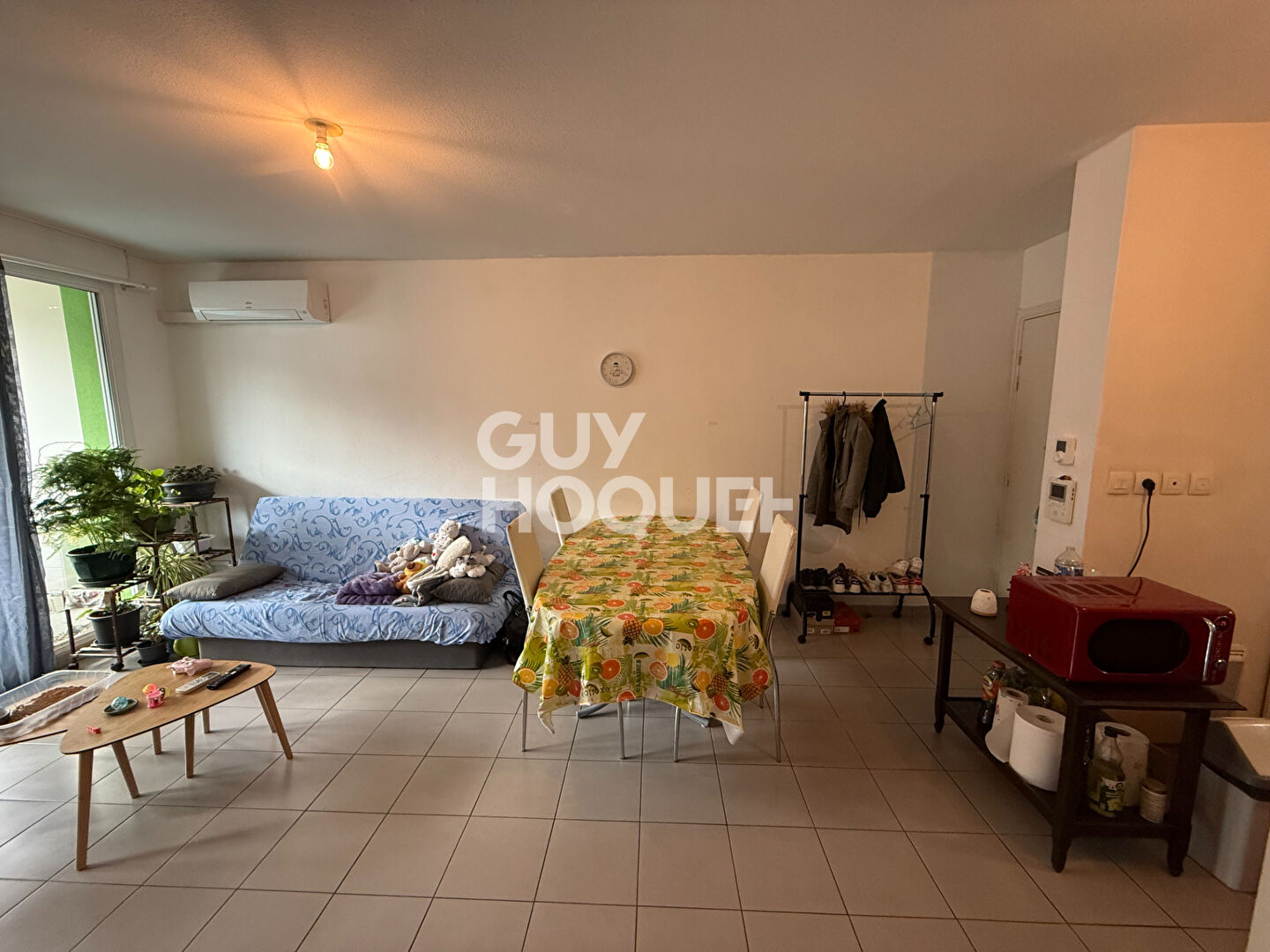 GARE Appartement F2 avec terrasse et parking