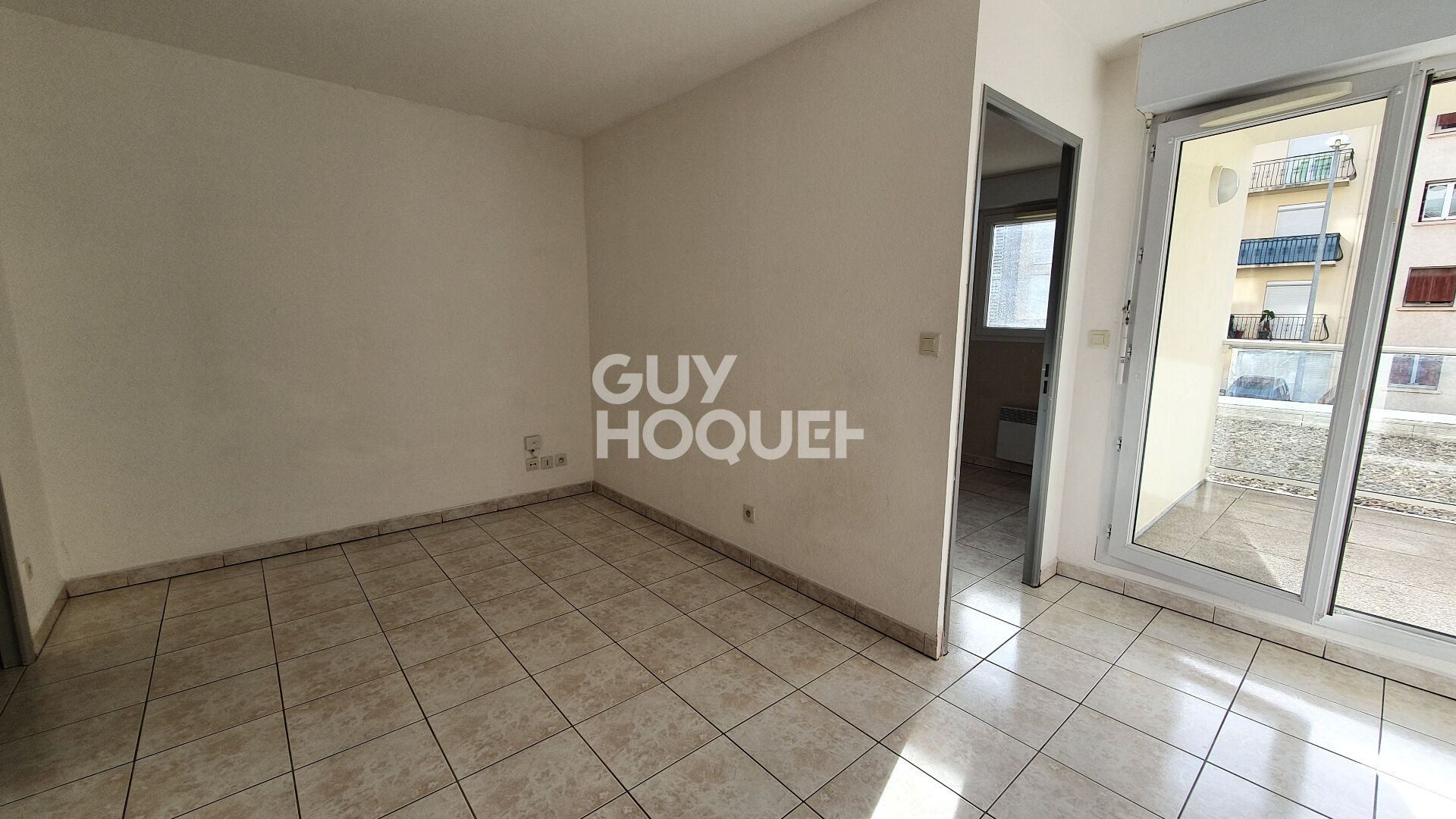 LOCATION d'un appartement 1 pièces (38 m²) à PERPIGNAN