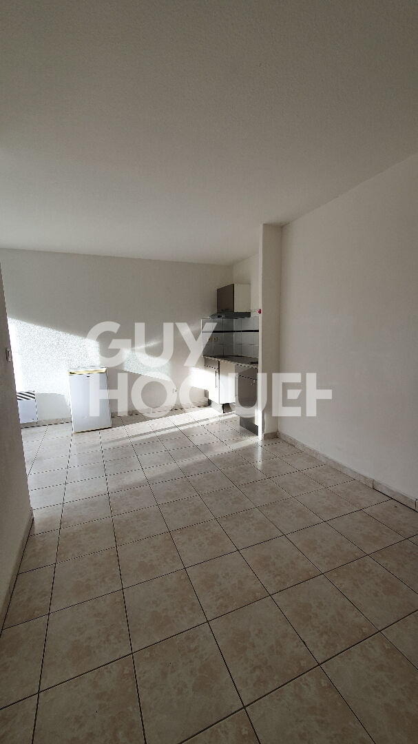 LOCATION d'un appartement 1 pièces (38 m²) à PERPIGNAN