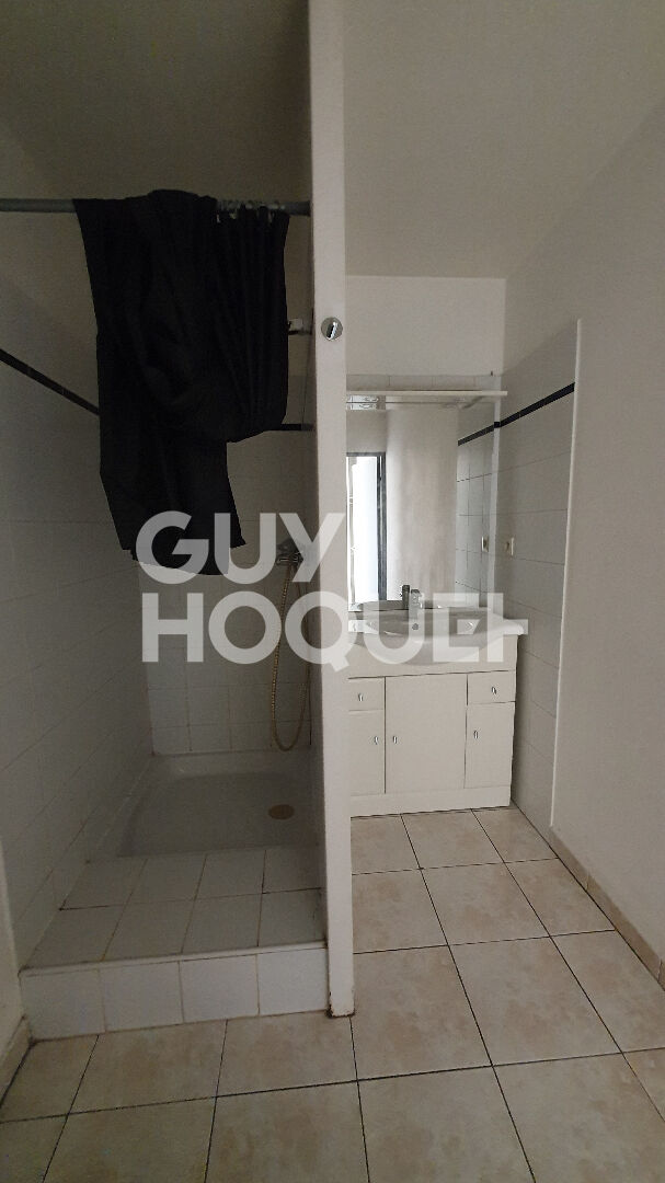 LOCATION d'un appartement 1 pièces (38 m²) à PERPIGNAN