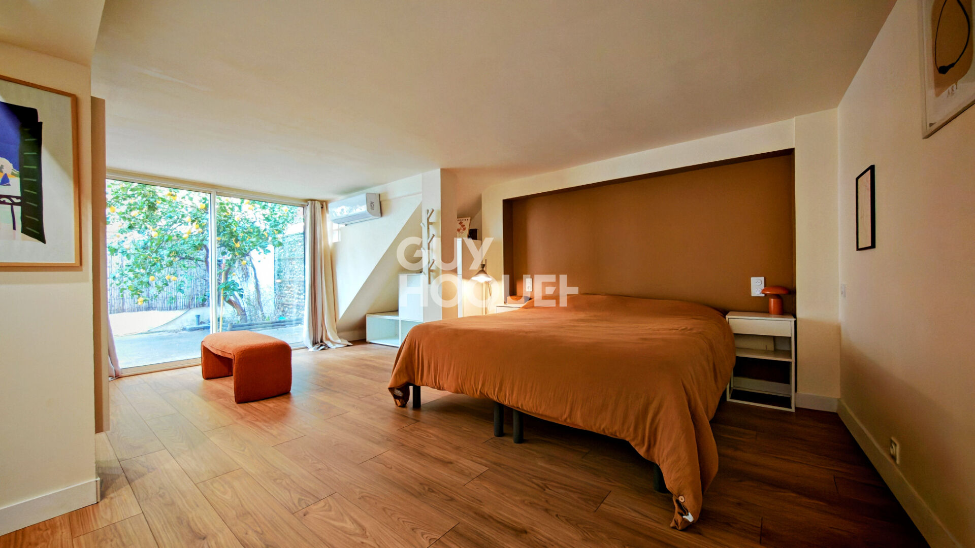 A vendre à PERPIGNAN Quartier de la gare, maison familiale 7 pièces avec terrasse, cour et parking