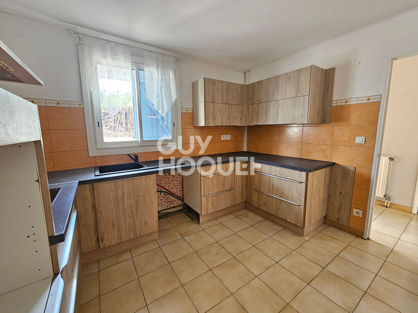 Maison 4 pièces à louer à Toulouges avec jardin et garage