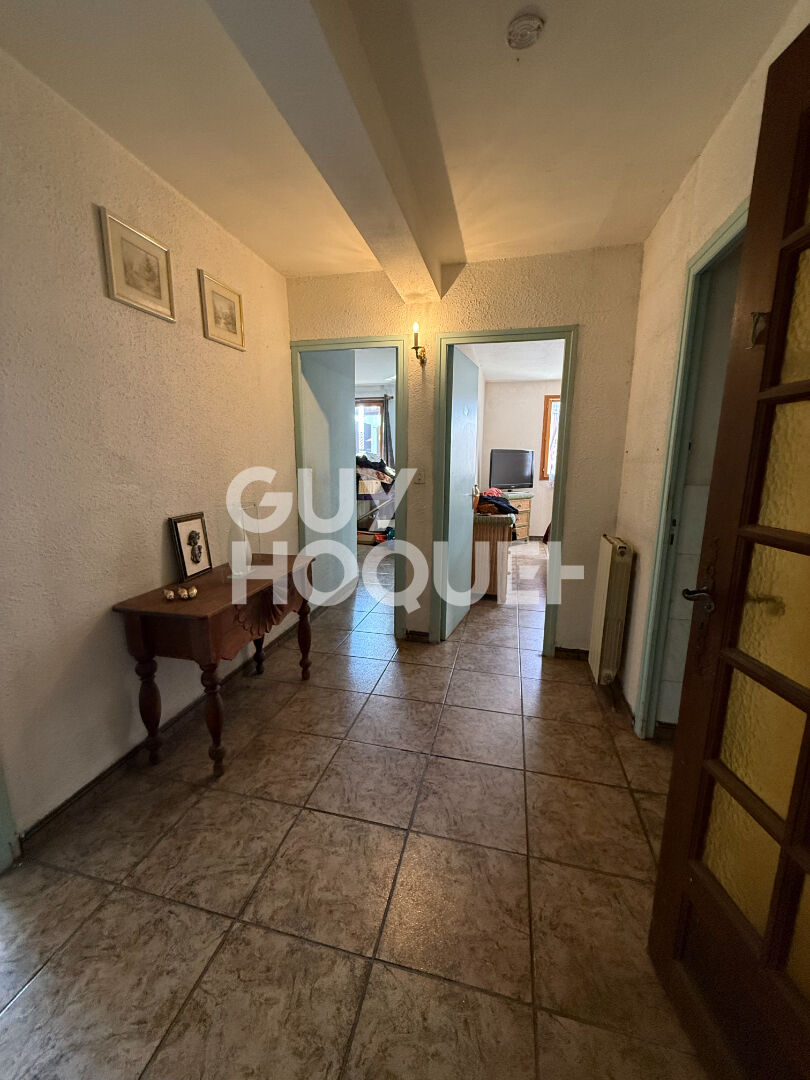 À vendre à Cabestany (66330) Appartement spacieux en rez-de-jardin avec piscine et garage .