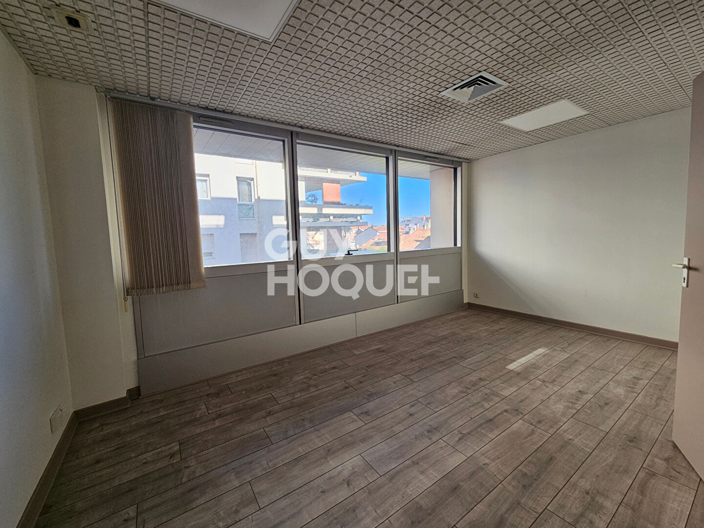 Bureaux à louer - 46 m² - Réf. 3663 - Guy Hoquet Perpignan Centre