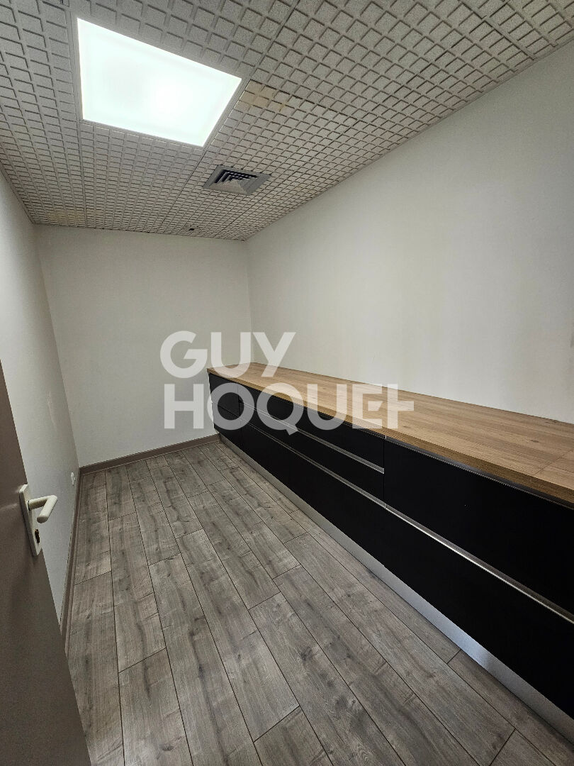 Bureaux à louer - 46 m² - Réf. 3663 - Guy Hoquet Perpignan Centre