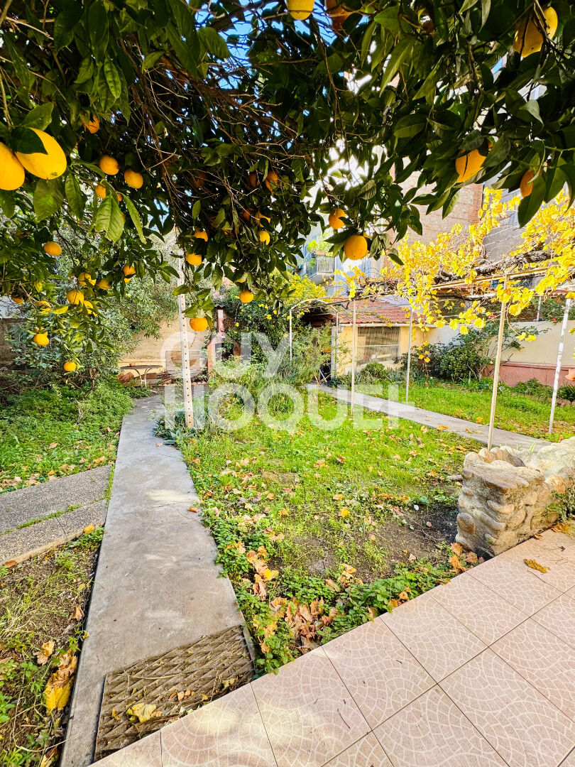 Maison scindée en deux appartements Perpignan 7 pièce(s) 163 m2