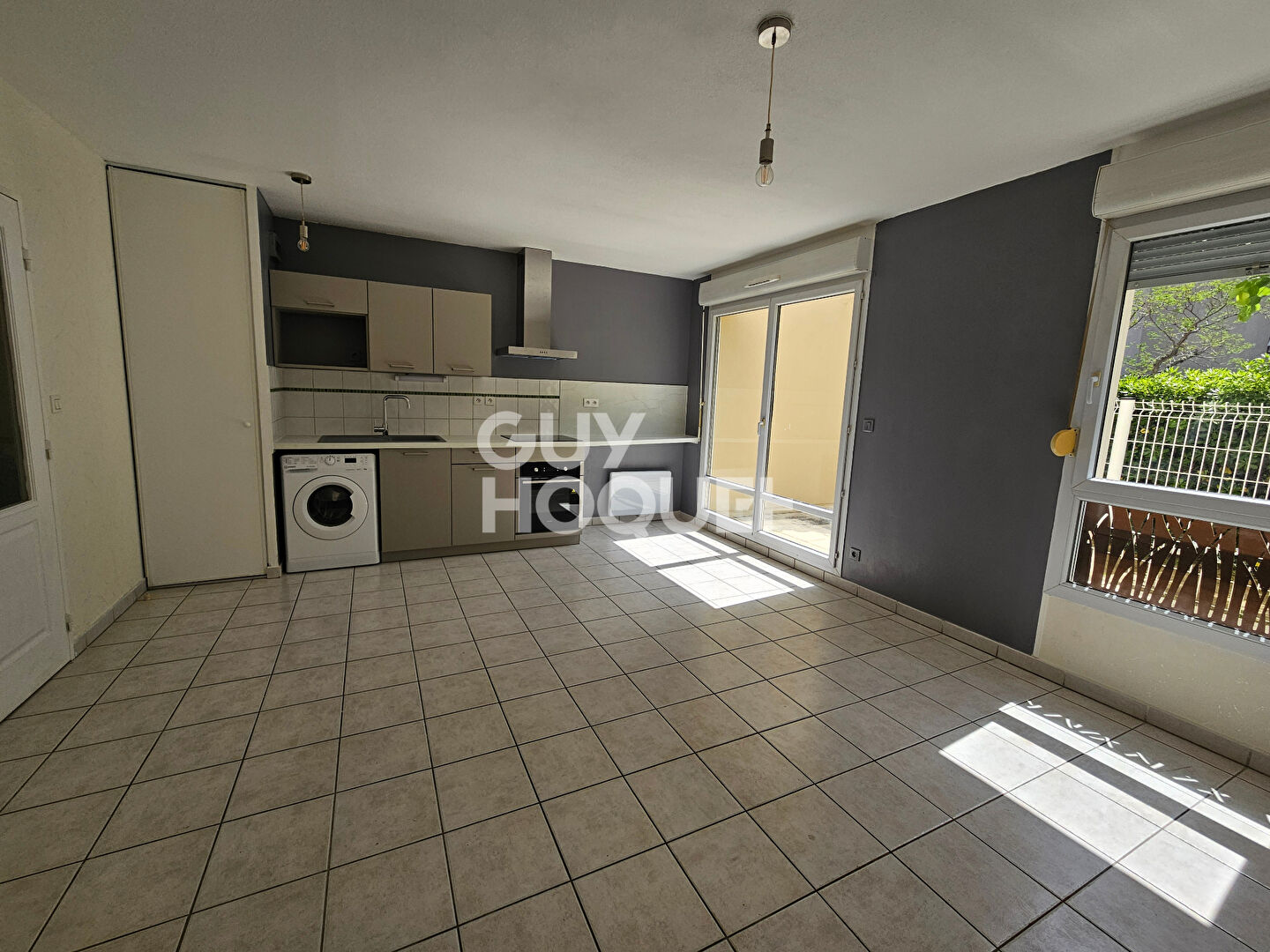 Appartement T1 à louer avec terrasse à Perpignan, quartier Saint-Martin