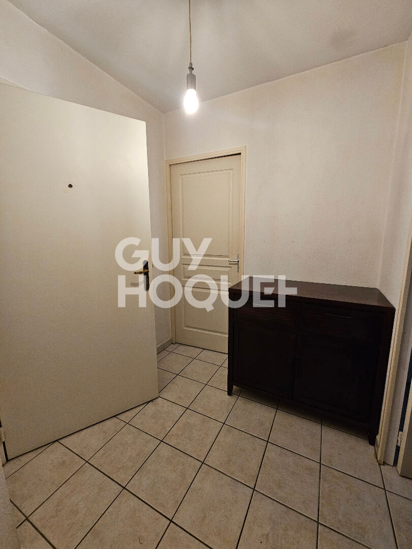 Appartement T1 à louer avec terrasse à Perpignan, quartier Saint-Martin