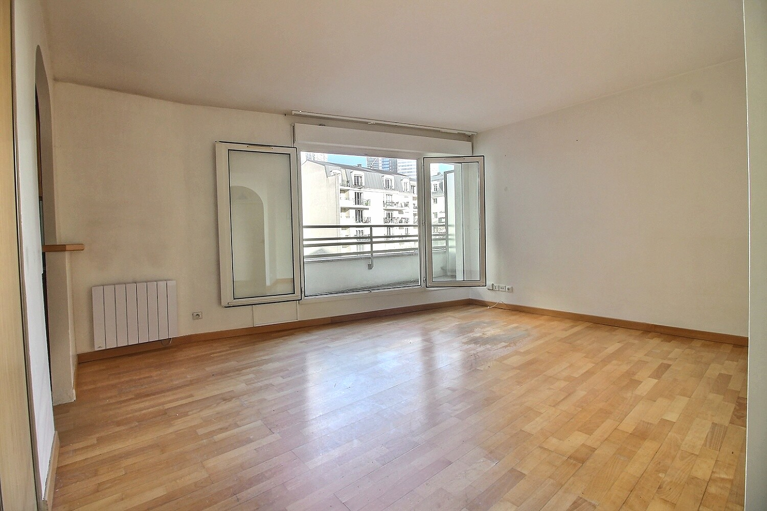 Beau studio de 33 m² avec balcon