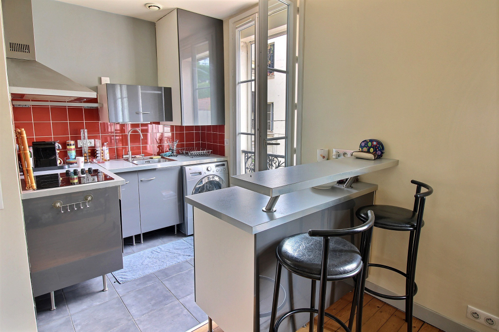 Appartement 2 pièces à vendre à Puteaux - Investissement sûr et confortable