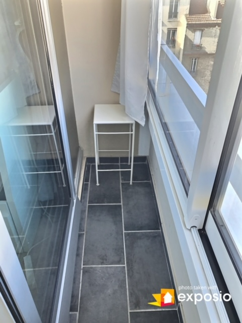 NOUVEAUTE - Beau studio meublé- 14.65 m²- VUE DEGAGEE Puteaux