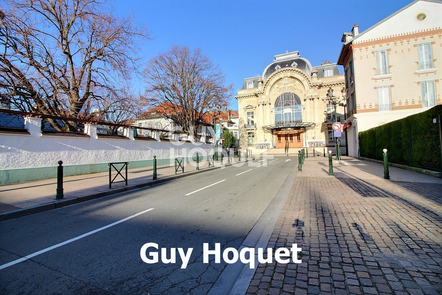 Appartement 5 pièces à Puteaux - Centre ville face au Théatre de Puteaux