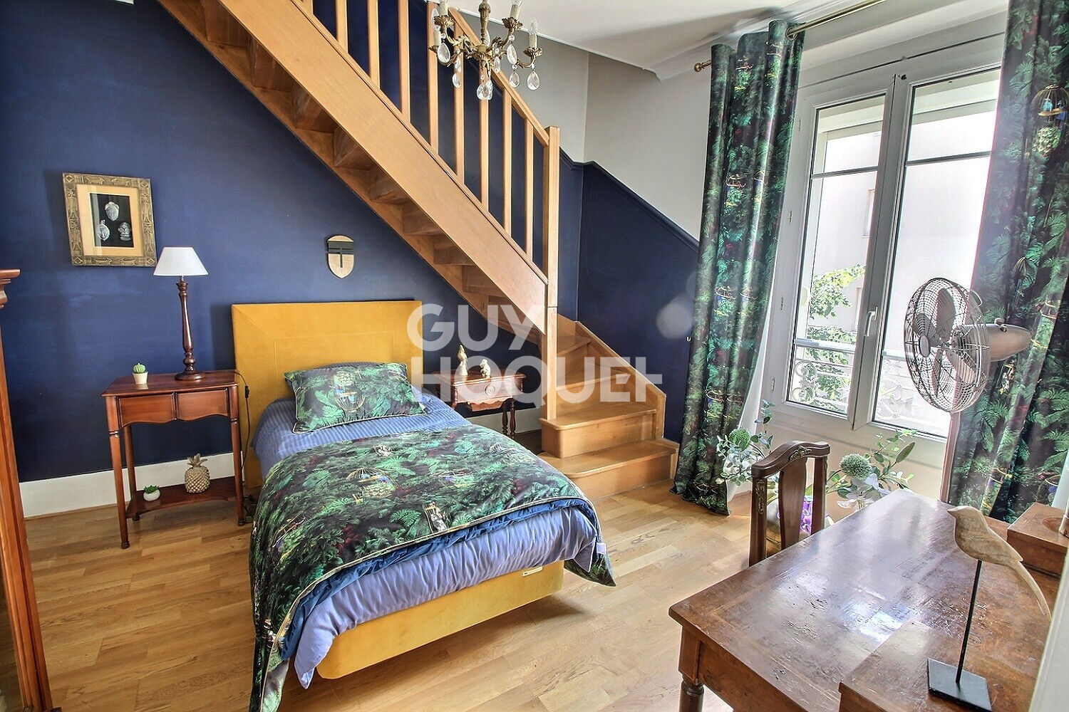 Appartement 5 pièces à Puteaux - Centre ville face au Théatre de Puteaux