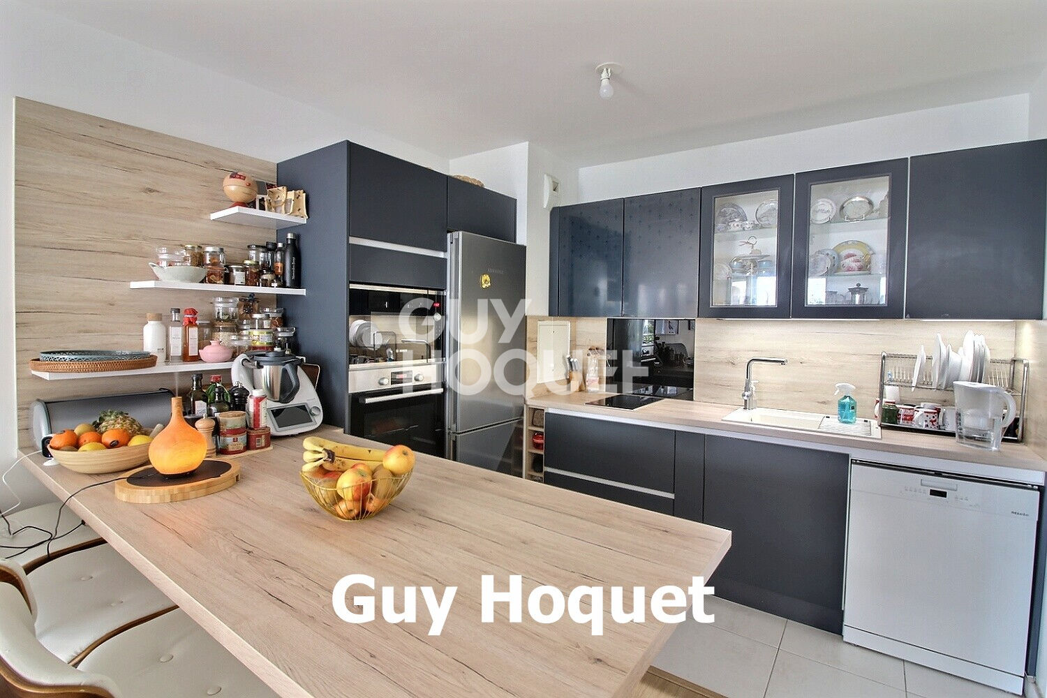 À vendre  appartement récent de 4 pièces à Puteaux
