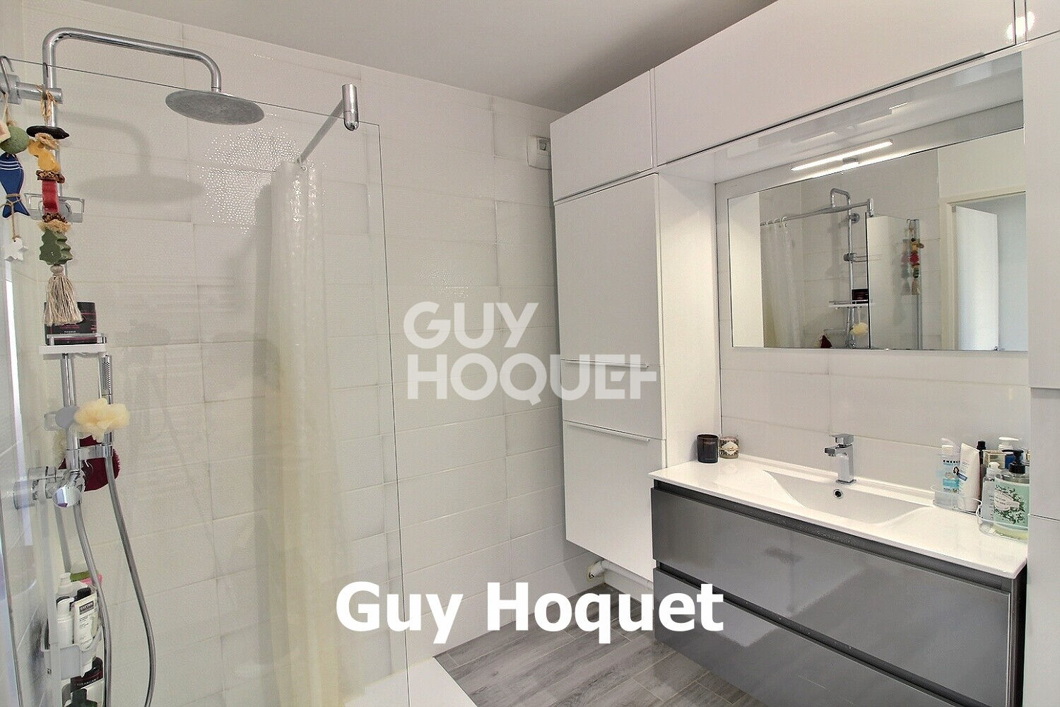 À vendre  appartement récent de 4 pièces à Puteaux