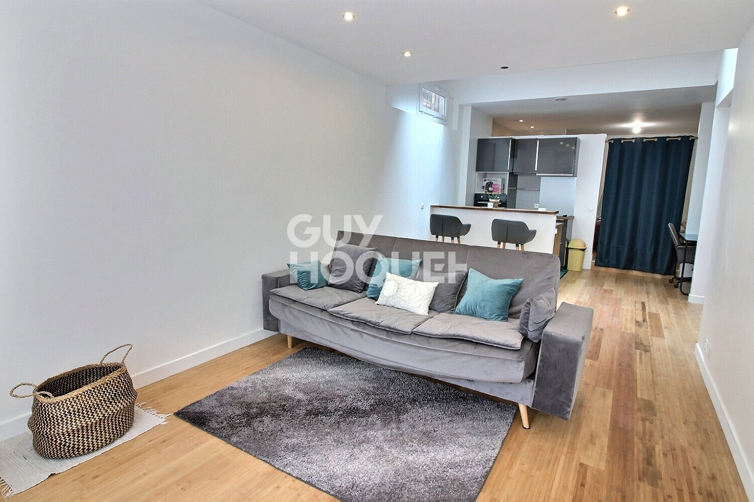 À vendre : Appartement 2 pièces type LOFT à Puteaux - Exclusivité Guy Hoquet