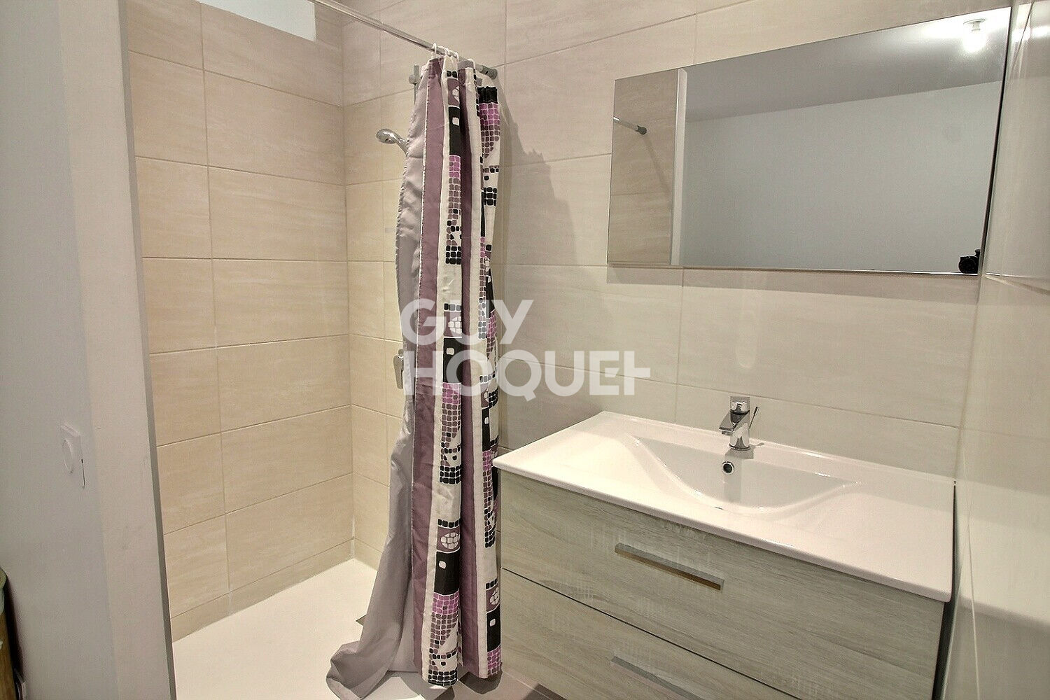 À vendre : Appartement 2 pièces type LOFT à Puteaux - Exclusivité Guy Hoquet