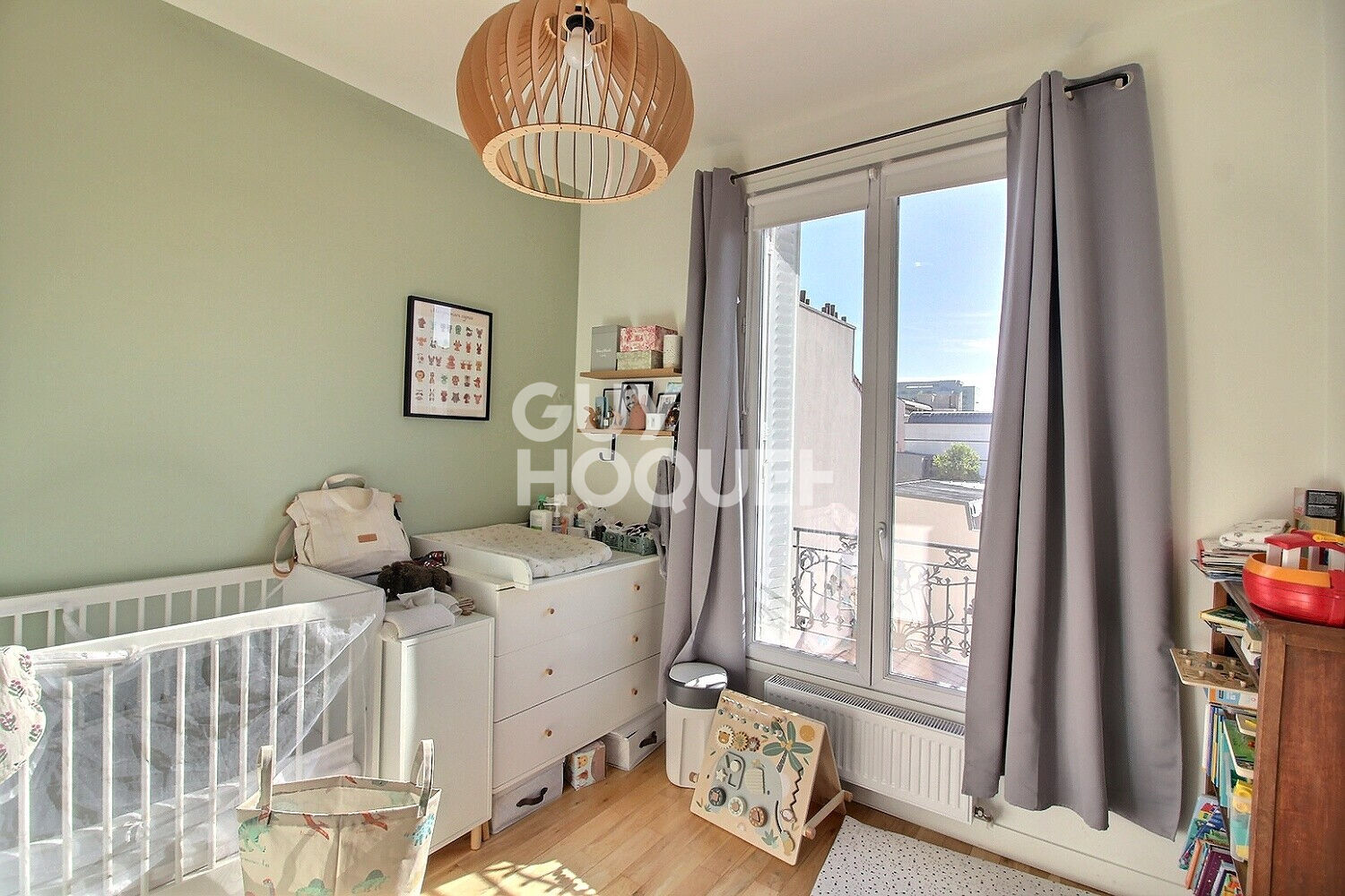 Magnifique appartement 3 pièces à Puteaux, exposition sud-est, en double exposition.