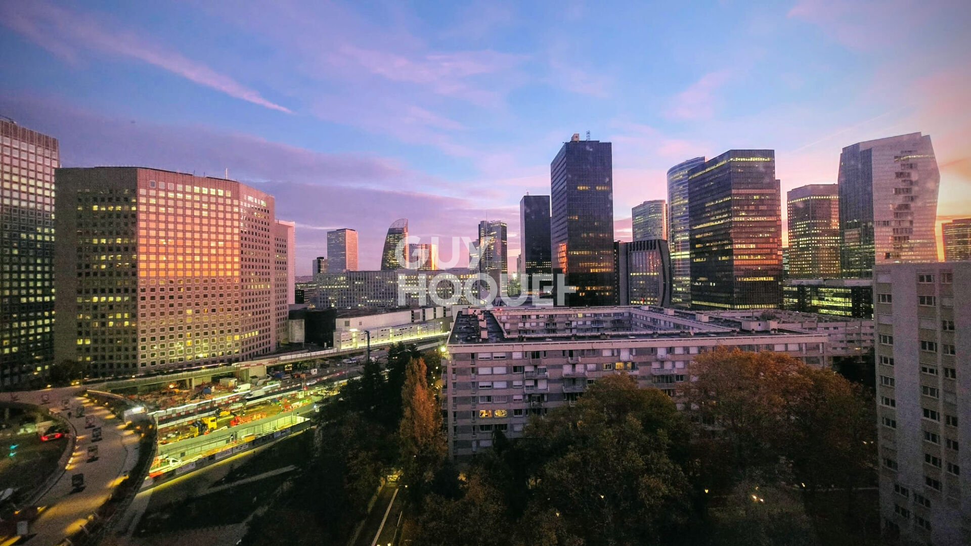 À vendre ? Superbe 4 pièces avec vue panoramique sur La Défense
