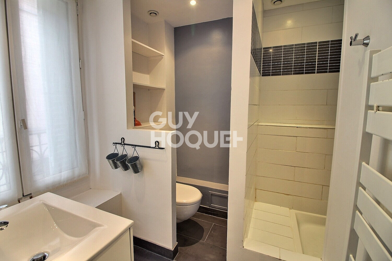 Nouveau- F1 Meublé- 23.79 m²- PUTEAUX-