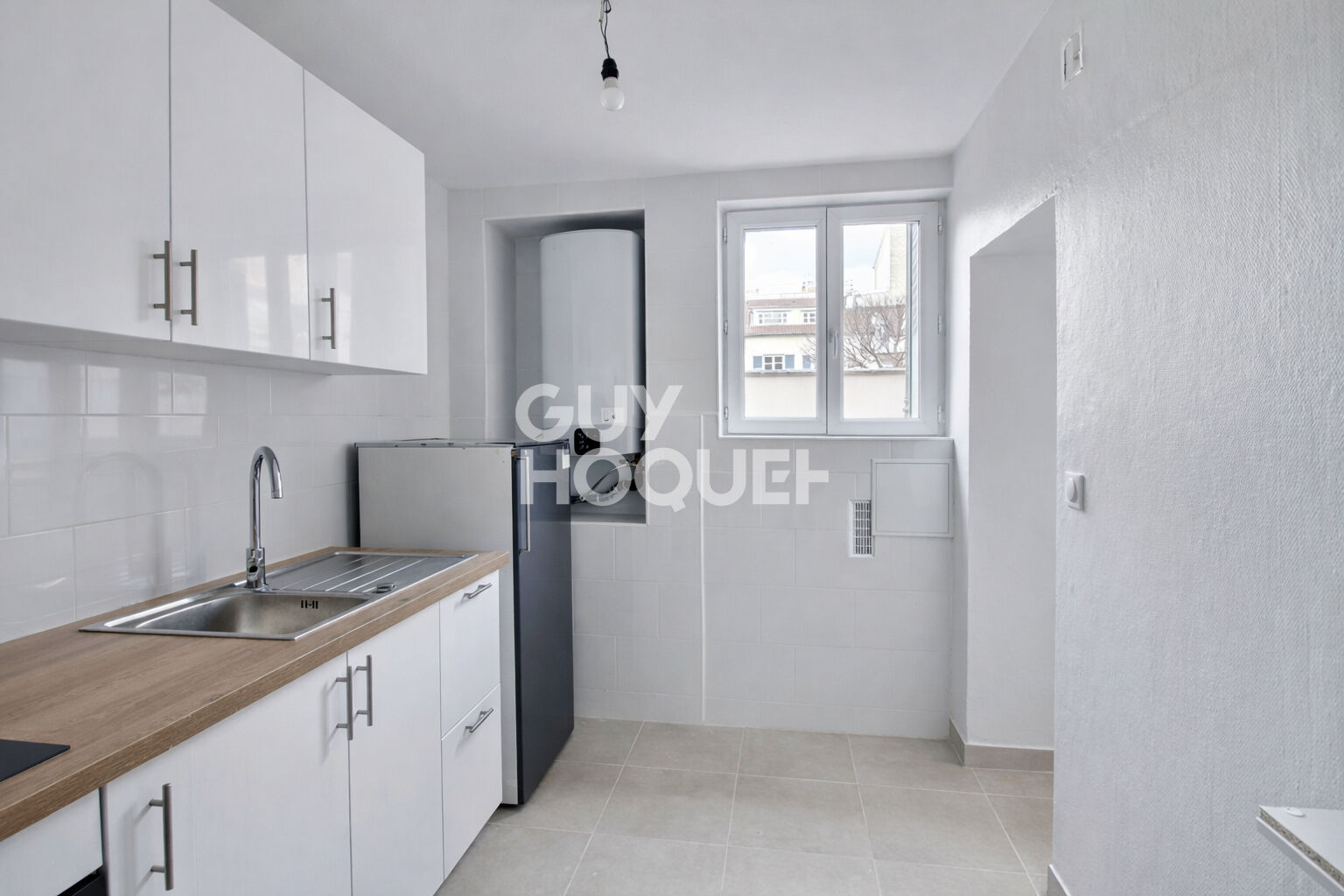 À vendre sur Puteaux un Grand Studio en centre ville