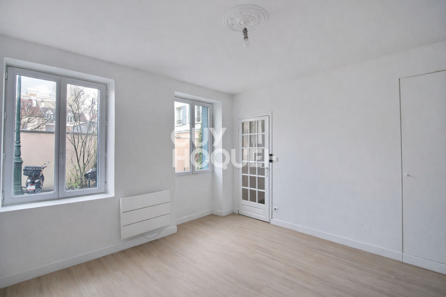 À vendre sur Puteaux un Grand Studio en centre ville