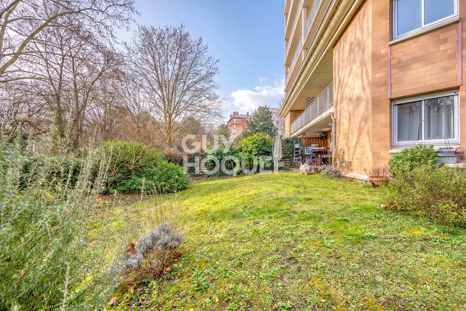 À vendre : Appartement 3 pièces à Puteaux - Exclusivité Guy Hoquet