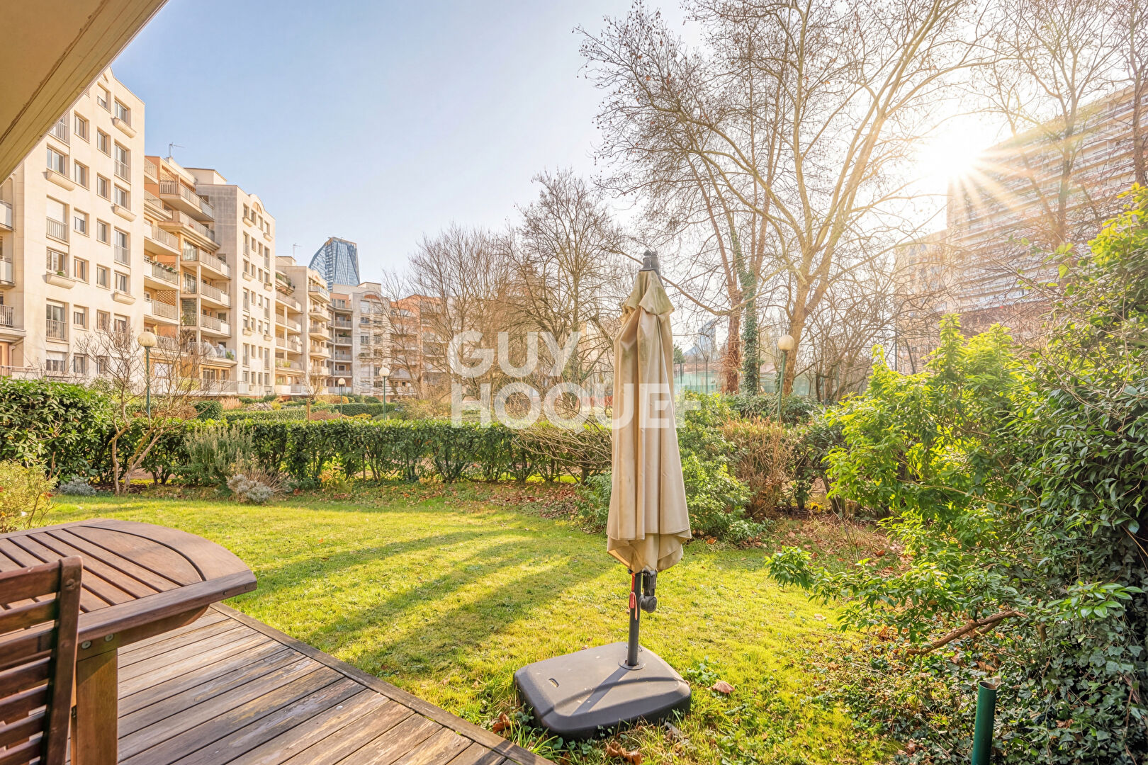 À vendre : Appartement 3 pièces d'exception avec très grand jardin de 110m² à Puteaux