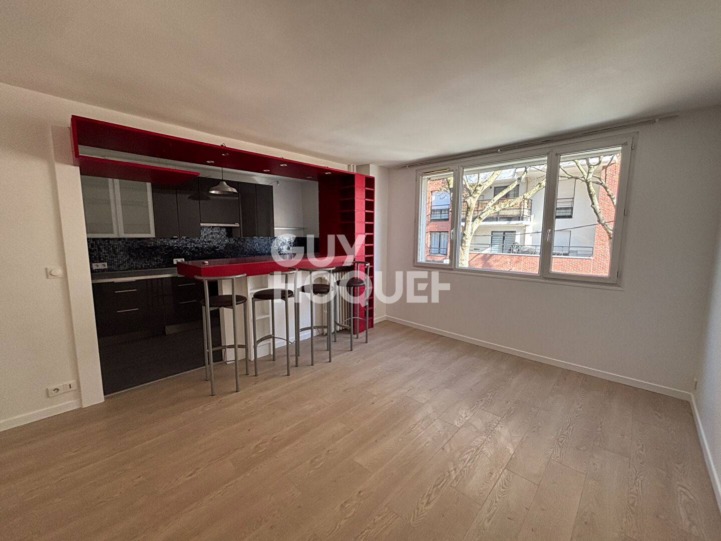 BELLE NOUVEAUTE- F3-  63.96m² -RUE DE LA REPUBLIQUE- SURESNES