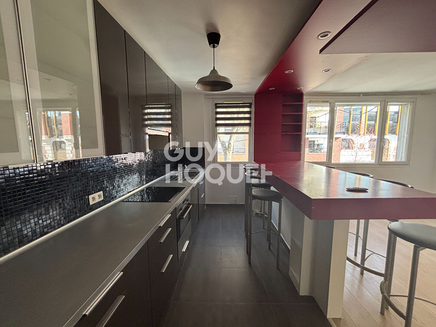 BELLE NOUVEAUTE- F3-  63.96m² -RUE DE LA REPUBLIQUE- SURESNES