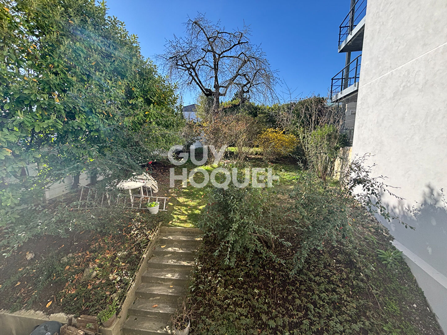 BELLE NOUVEAUTE- F3-  63.96m² -RUE DE LA REPUBLIQUE- SURESNES