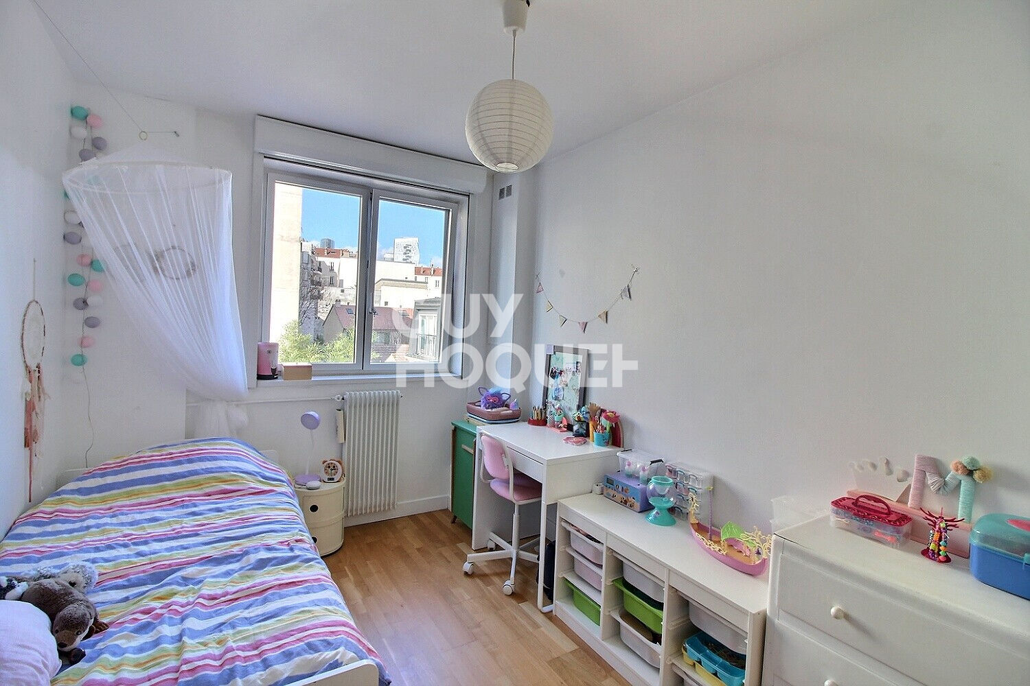 Appartement 4 pièces lumineux à vendre à Puteaux rue des Bas Roger