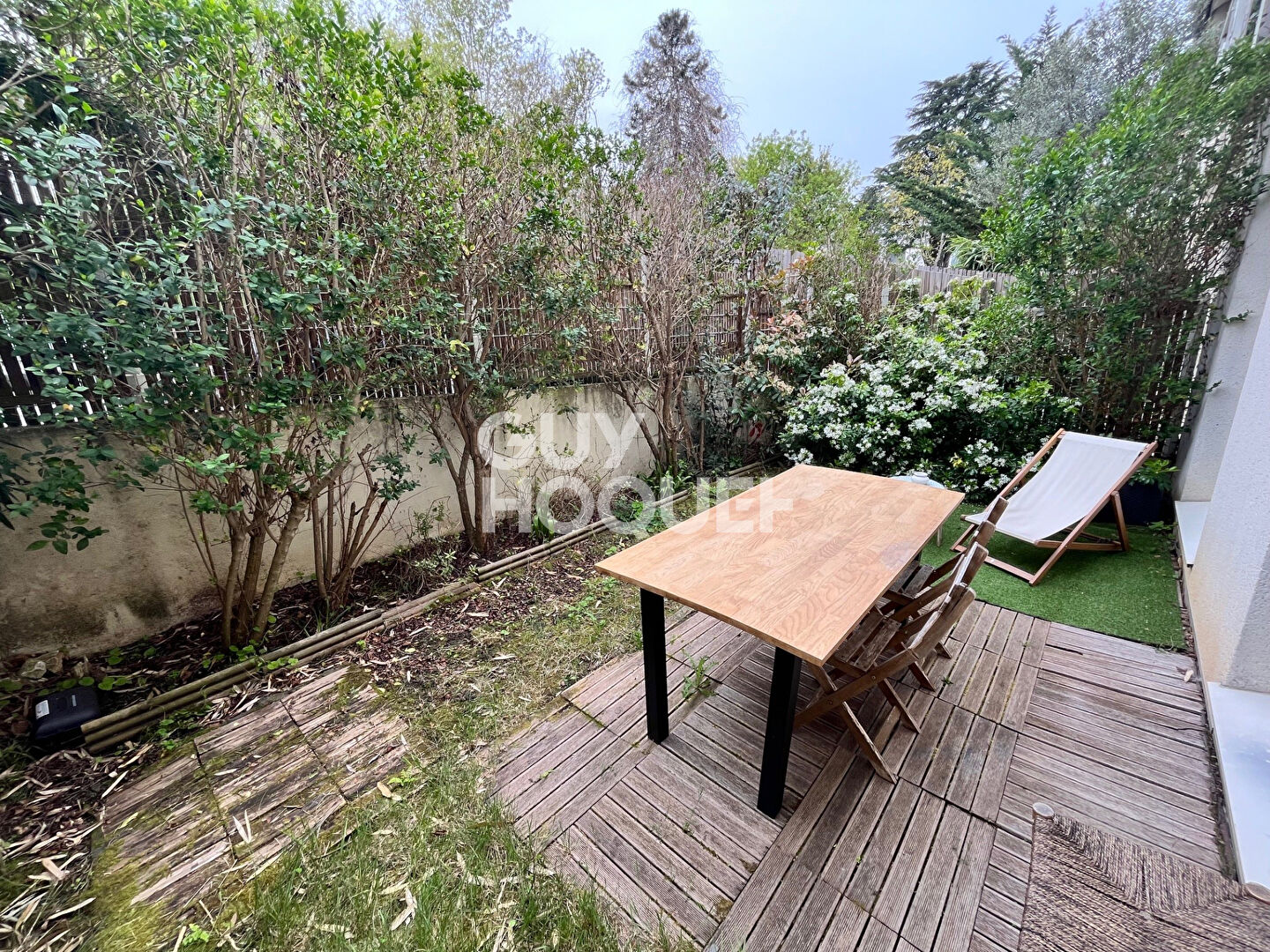 Charmant appartement 1 pièce à vendre à Garches - Idéal premier achat ou investissement