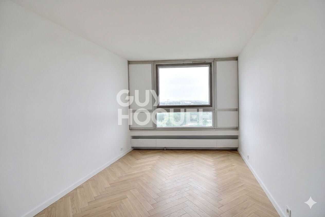 Appartement 3 pièces à vendre à Puteaux - Vue imprenable sur Paris