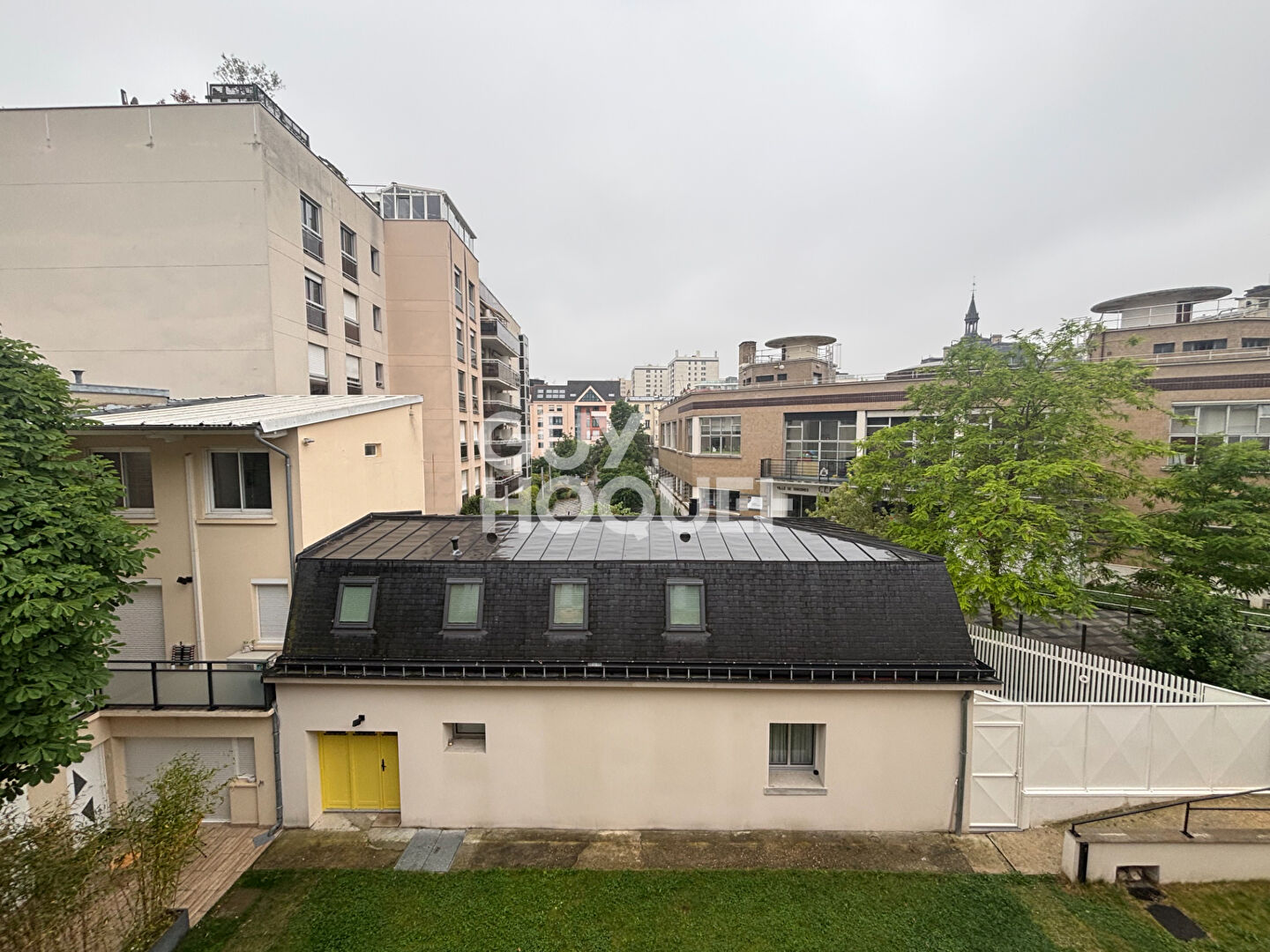 NOUVEAU - F2 MEUBLE - 32.04 m²-CENTRE-VILLE DE SURESNES