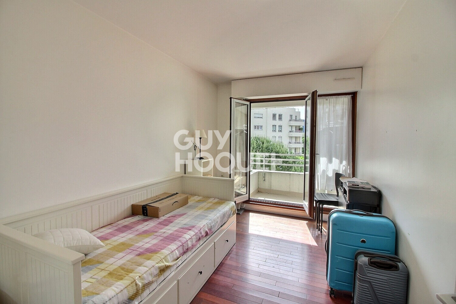 Superbe appartement 3 pièces dernier étage à Puteaux