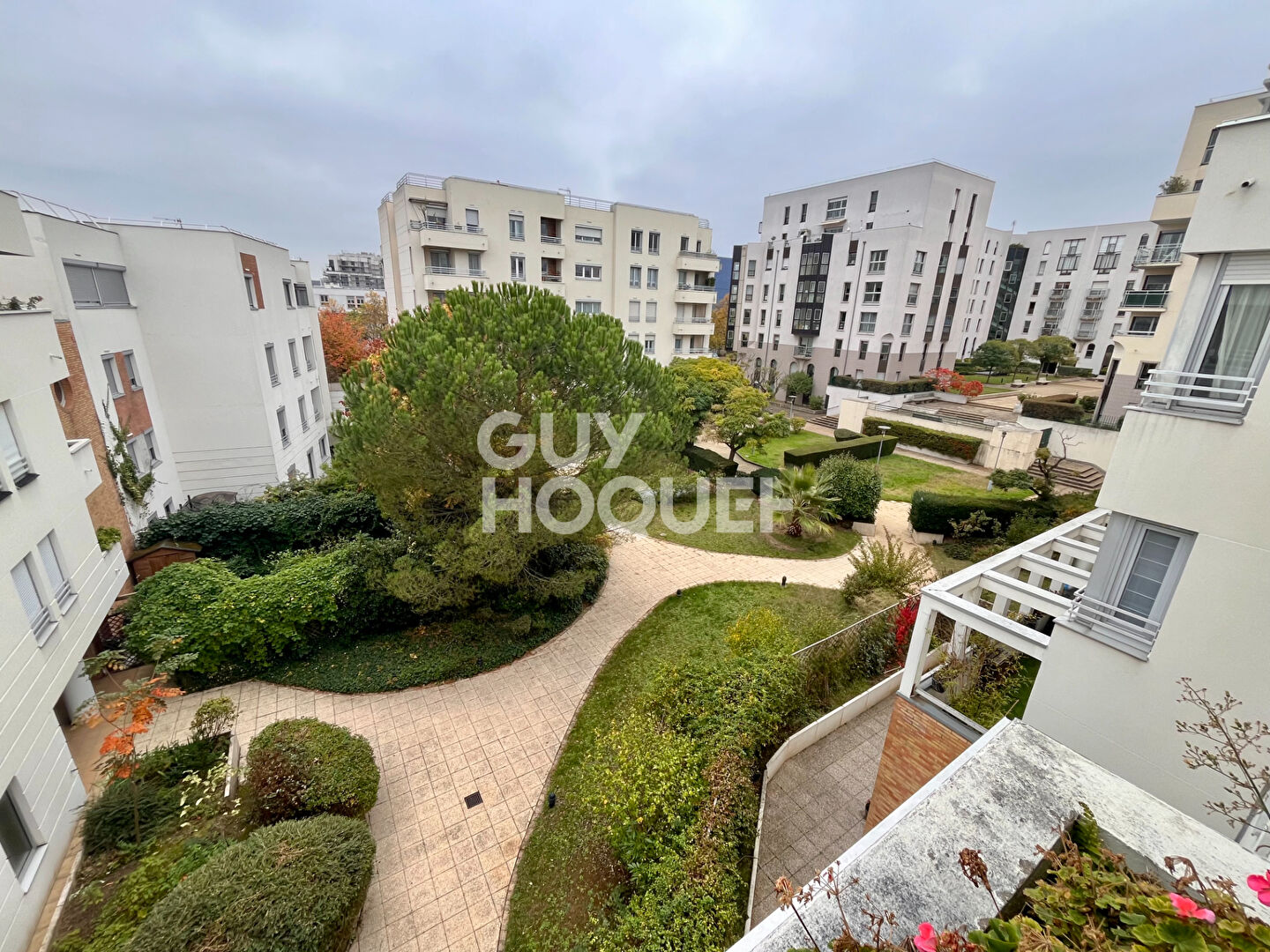 Superbe appartement 3 pièces dernier étage à Puteaux
